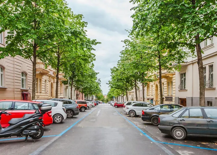Blueground 2 Furnished Náměstí Míru Prg-44 * Praha
